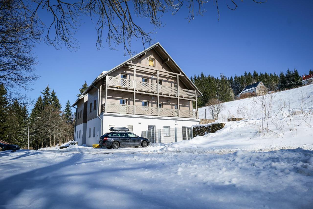 Apartamento Krusnohorske Strane Loučná pod Klínovcem Exterior foto